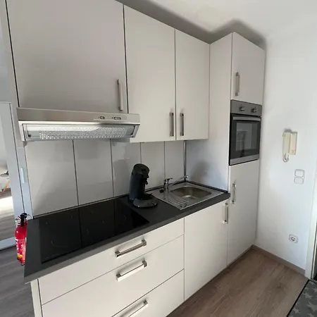 Apartament Moderne 1-zimmer In