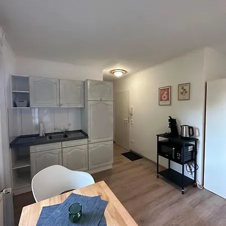 Moderne 1-zimmer In Apartment